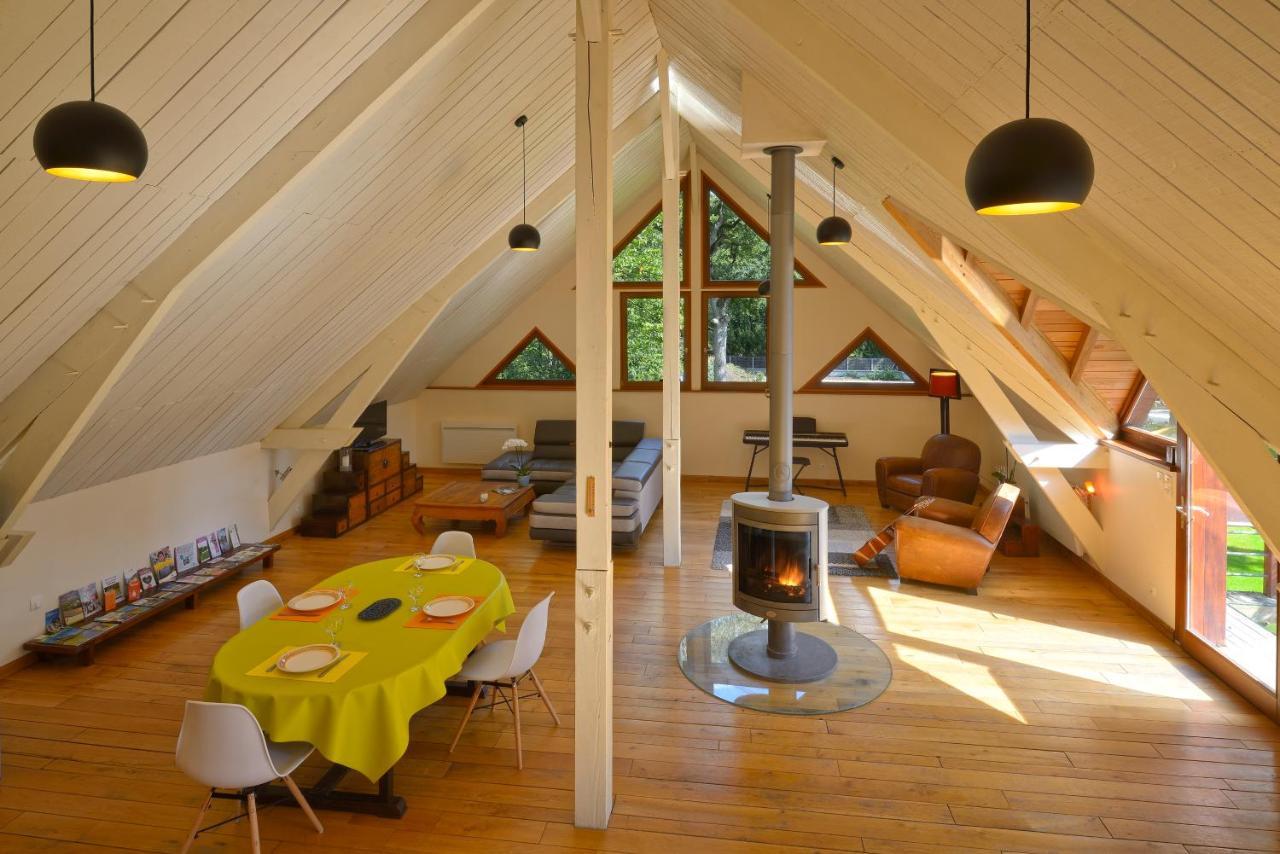 La Maison Dans Les Bois Soucelles Exterior foto