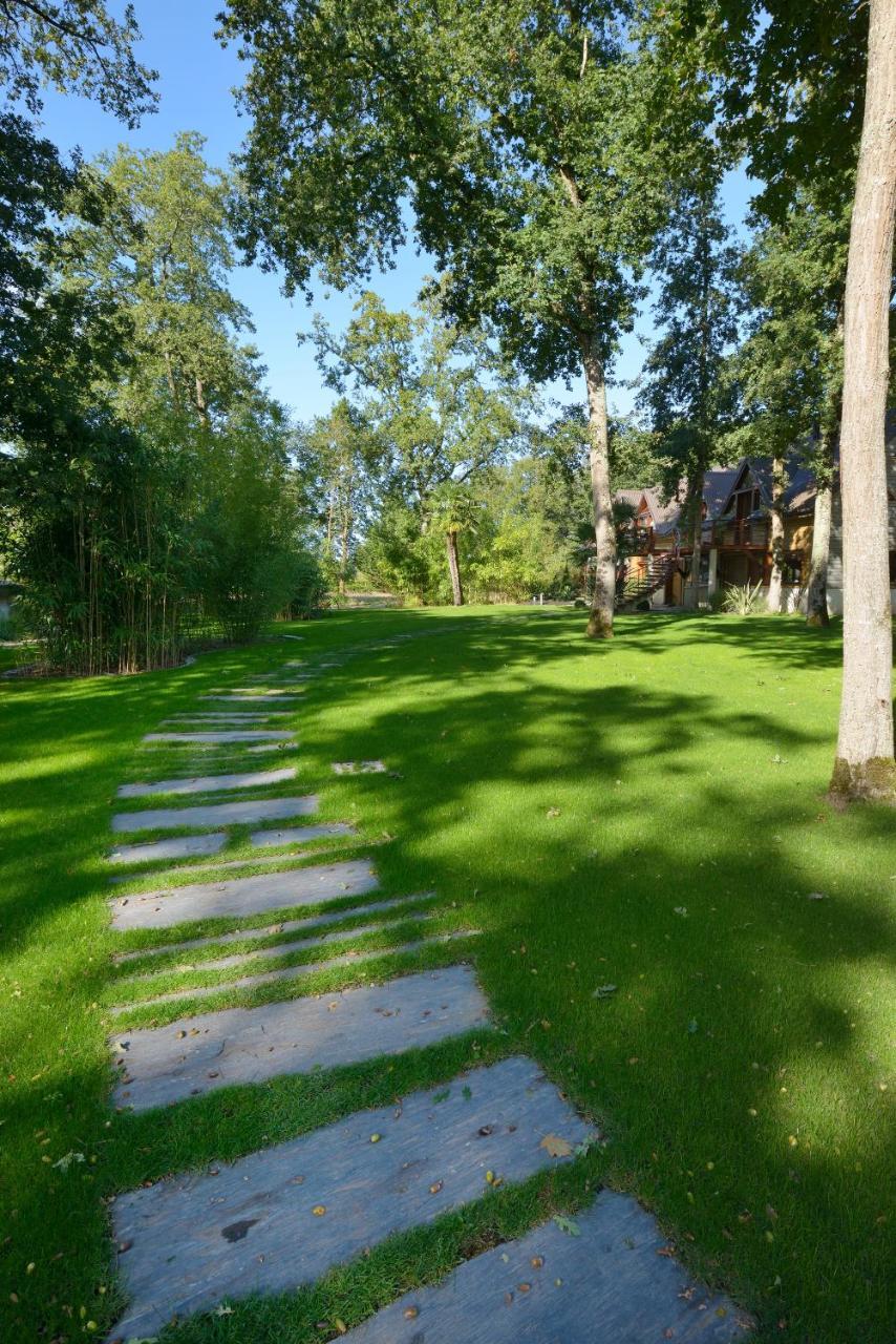 La Maison Dans Les Bois Soucelles Exterior foto