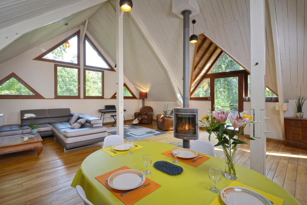 La Maison Dans Les Bois Soucelles Exterior foto